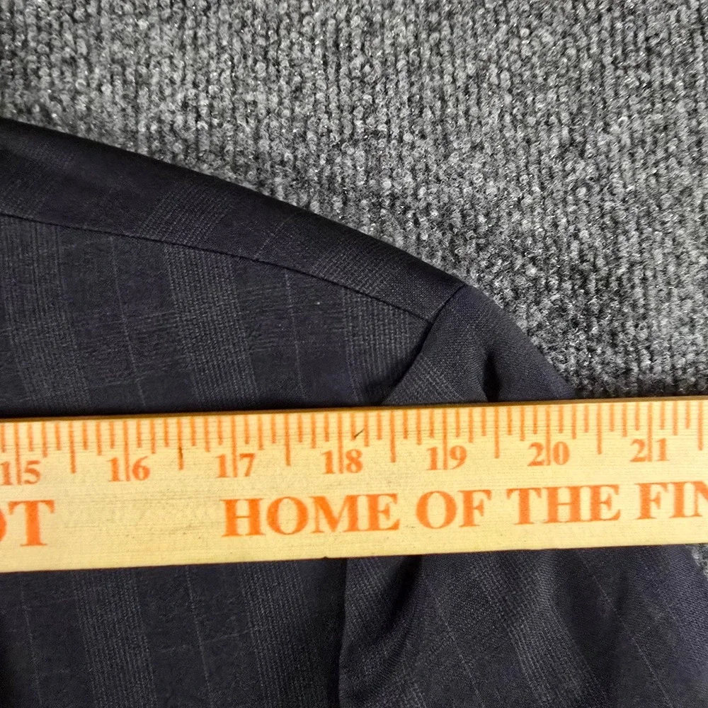 Hugo Boss Mens Navy Shadow Plaid 2 Button Suit Jacket Blazer 44L Union USA Made